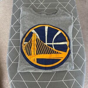 Grey and blue Golden State Warriors t-shirt
